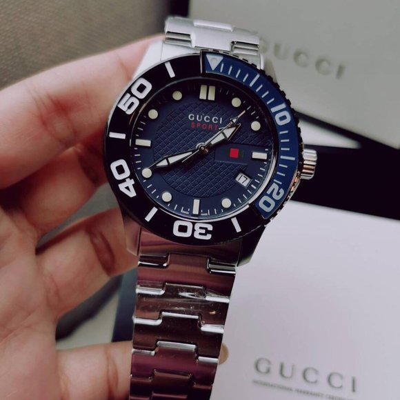 Gucci Sport 45MM Bezel Watch! New condition - Picture 2 of 3